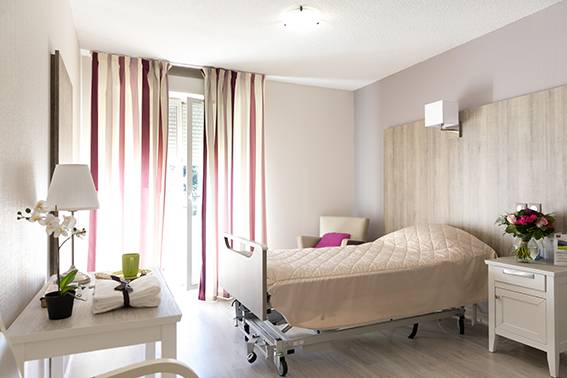 Chambre personnalisable EHPAD les Jardins d'Athéna