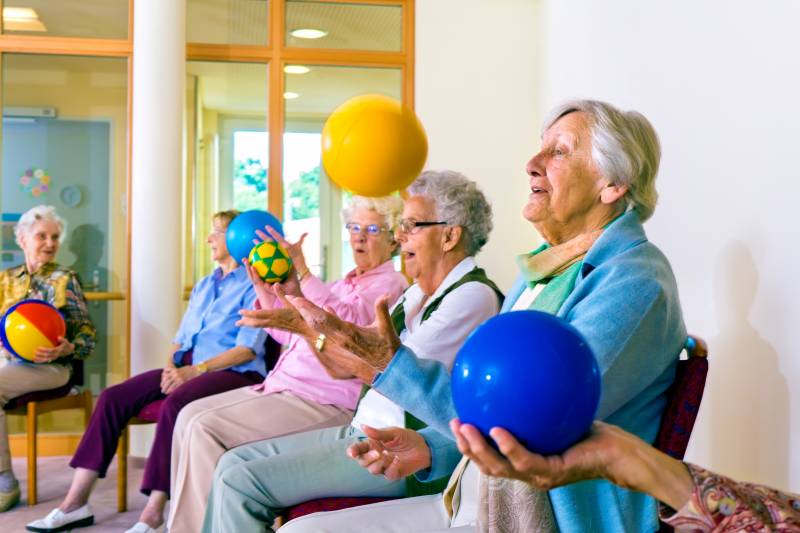 activités personnes agées therapie non medicamenteuse chatenay malabry